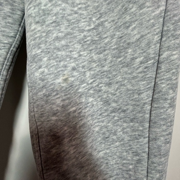 Lululemon Light Gray Scuba Jogger 7/8 Length-Minor Flaw - Picture 10 of 11